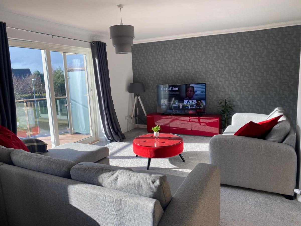 The Duplex Nairn- Spacious 3 Bedroom With Sunny Balcony Eksteriør billede