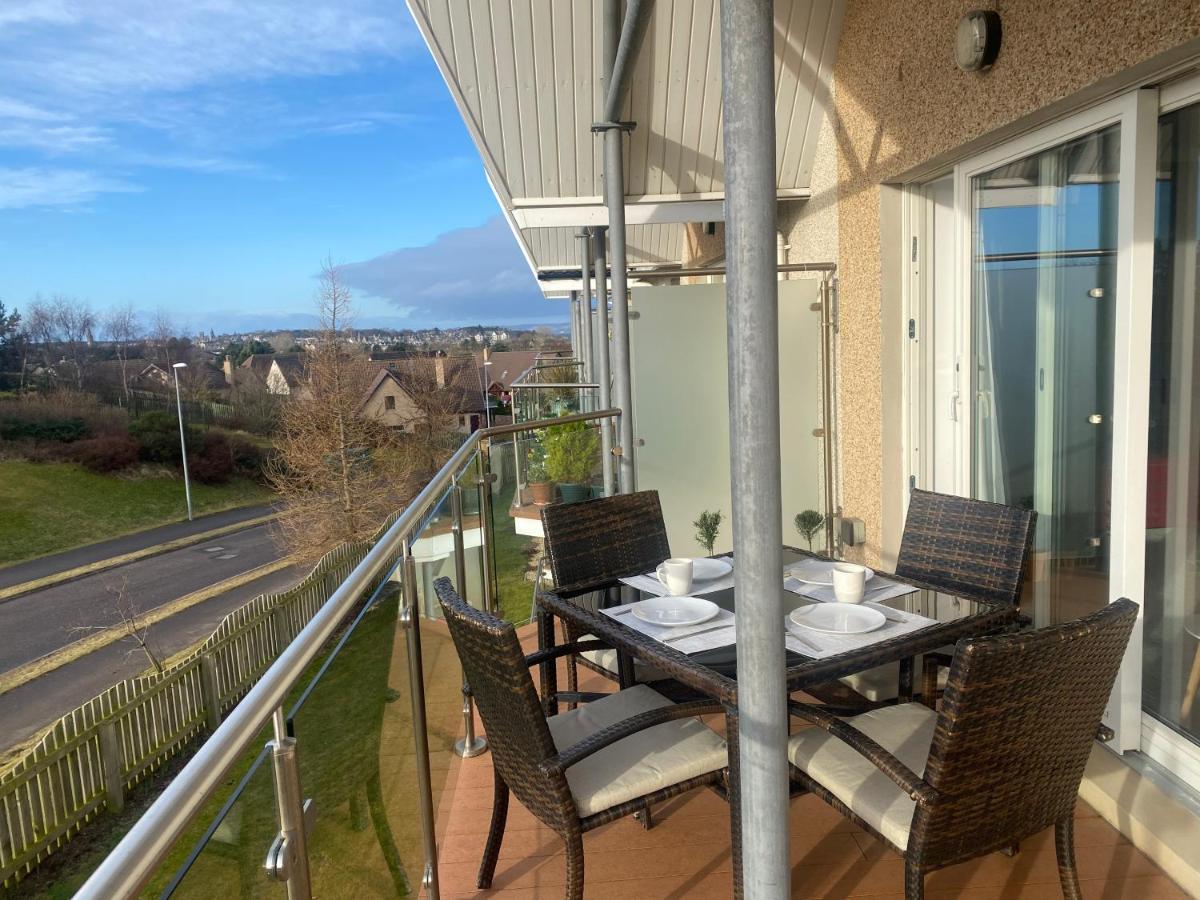 The Duplex Nairn- Spacious 3 Bedroom With Sunny Balcony Eksteriør billede