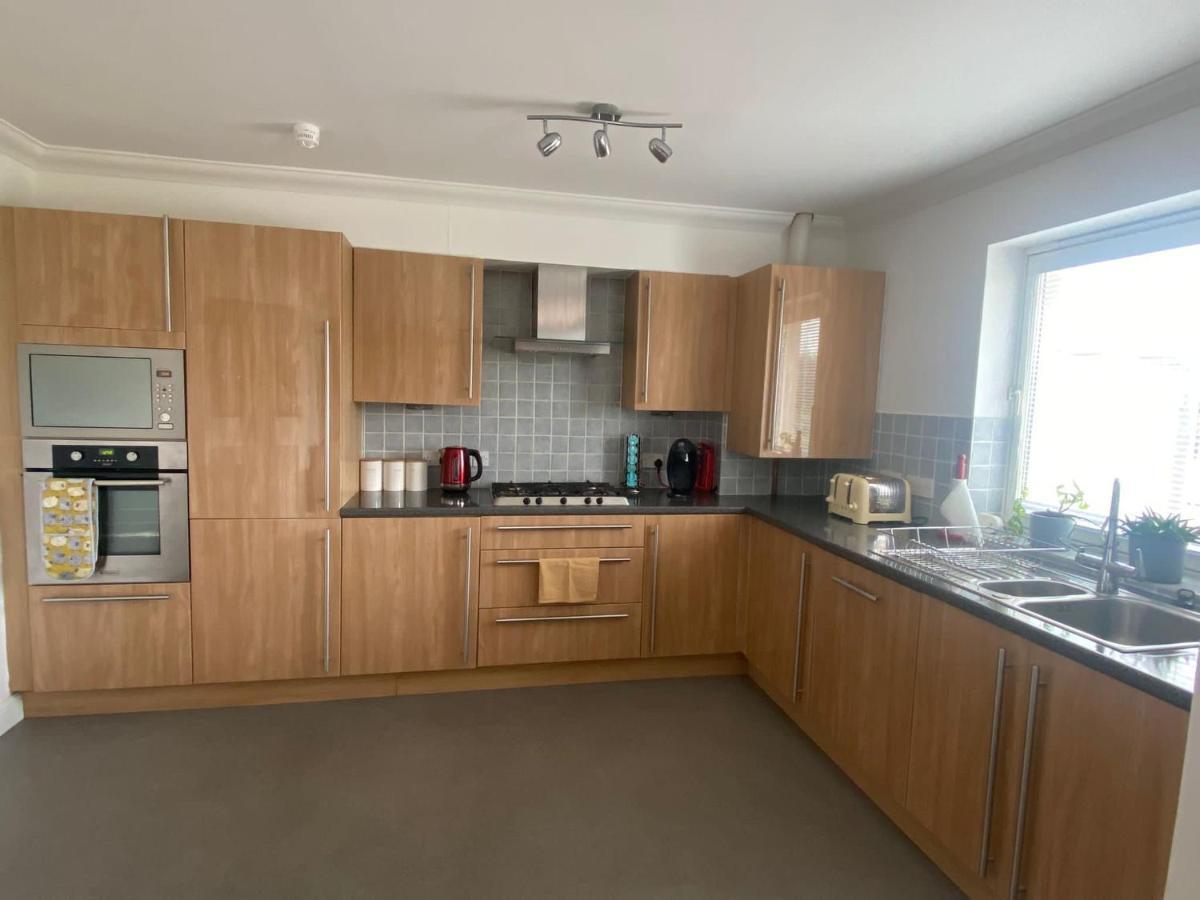The Duplex Nairn- Spacious 3 Bedroom With Sunny Balcony Eksteriør billede